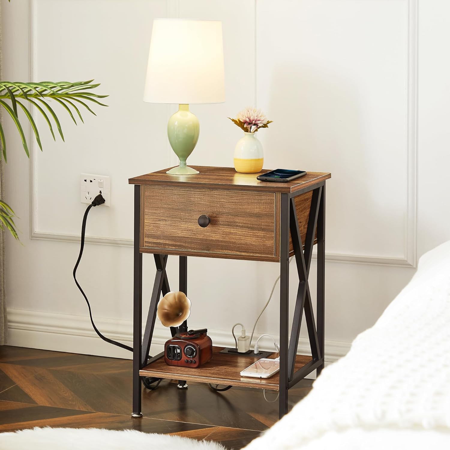 VECELO Modern Bedside End Tables with Charging Station & USB Ports, 1 Pack/2 Packs - VECELO