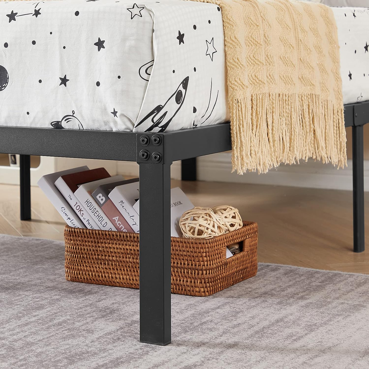 VECELO Metal Platform Bed Frame Heavy Duty Steel Slat, No Box Spring Needed - VECELO
