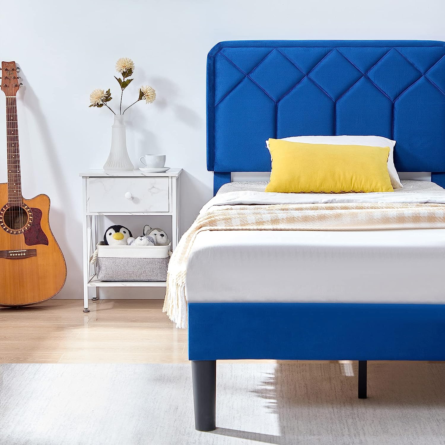VECELO Premium Leather Upholstered Platform Bed Frame - VECELO