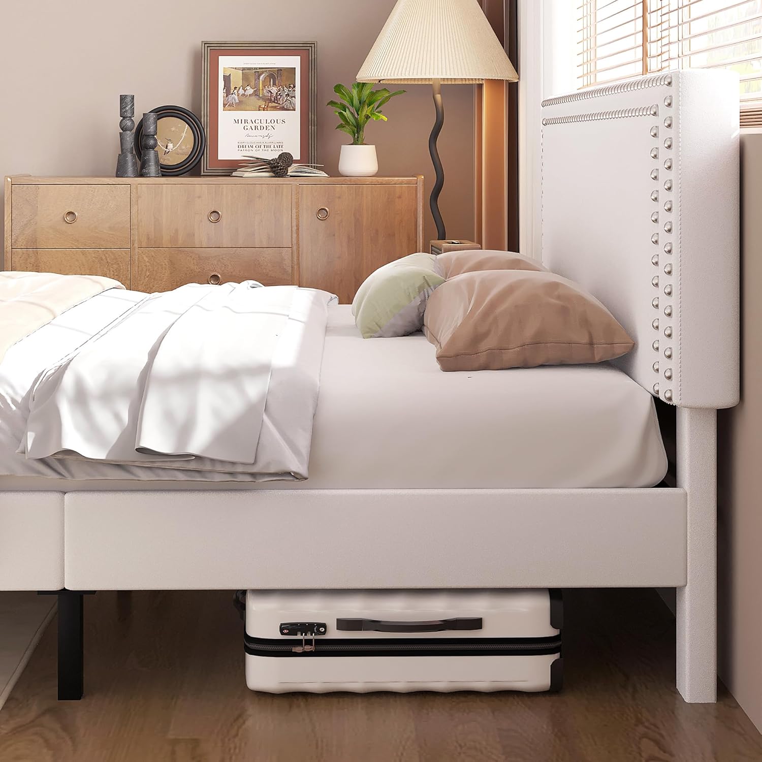 VECELO Modern Platform Bed Frame/Mattress Foundation - VECELO