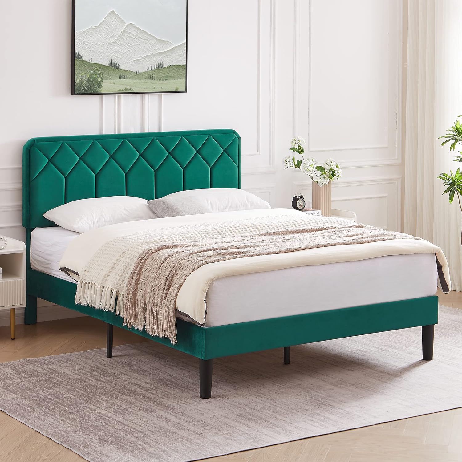 VECELO Premium Leather Upholstered Platform Bed Frame - VECELO