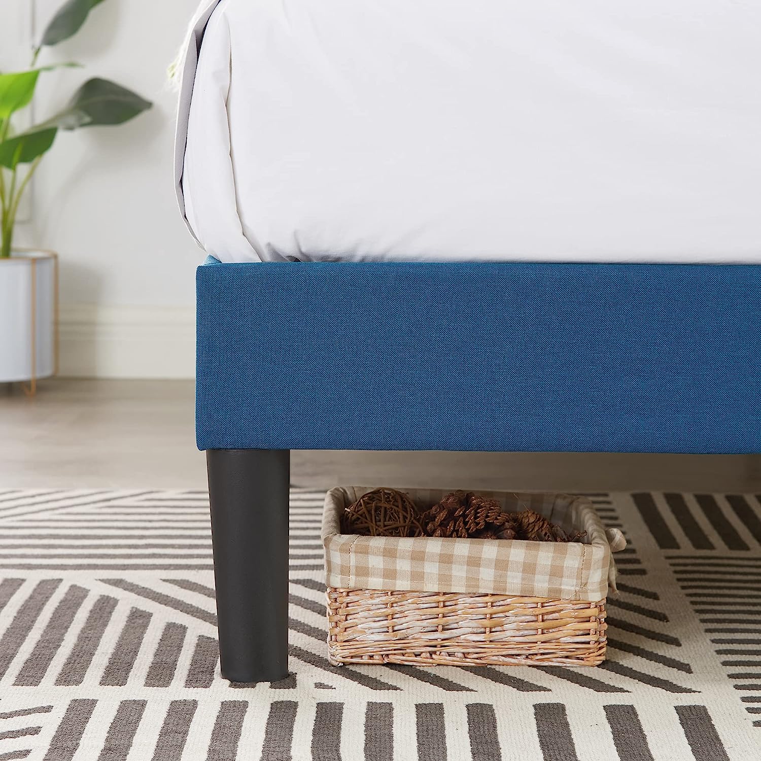 VECELO Premium Upholstered Platform Bed Diamond Stitched Panel Headboard - VECELO
