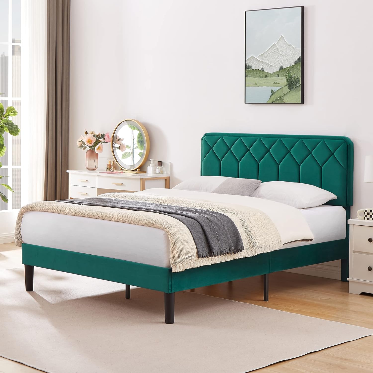 VECELO Premium Leather Upholstered Platform Bed Frame - VECELO