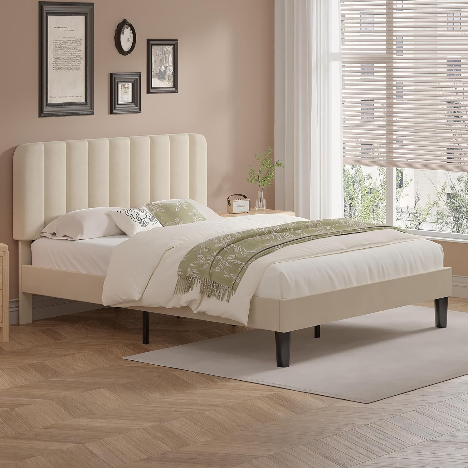 VECELO Upholstered Platform bedframe with Adjustable Headboard - VECELO