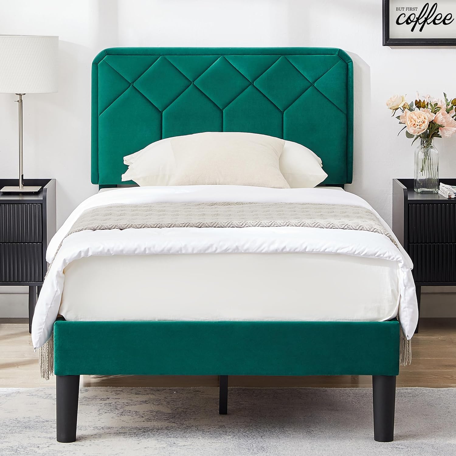 VECELO Premium Leather Upholstered Platform Bed Frame - VECELO