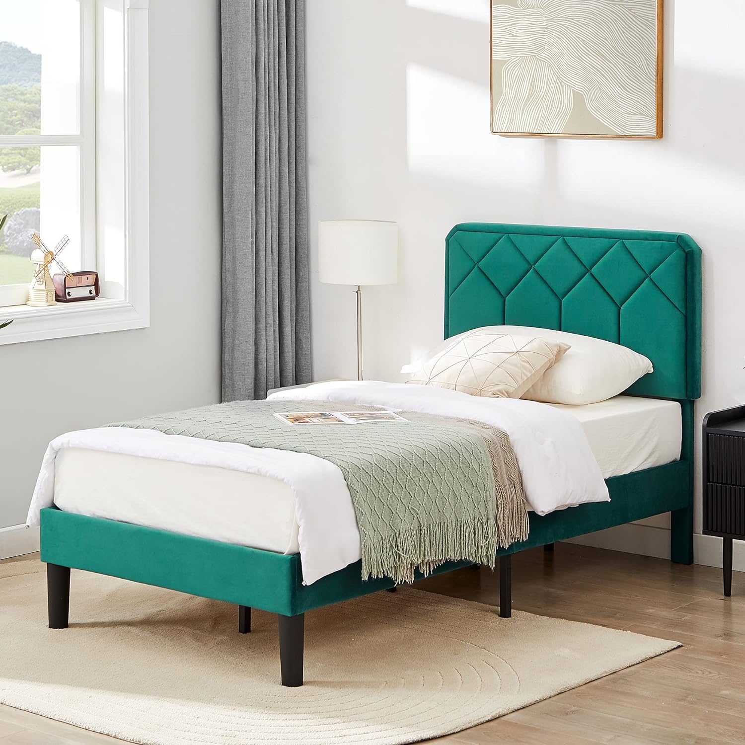 VECELO Premium Leather Upholstered Platform Bed Frame - VECELO