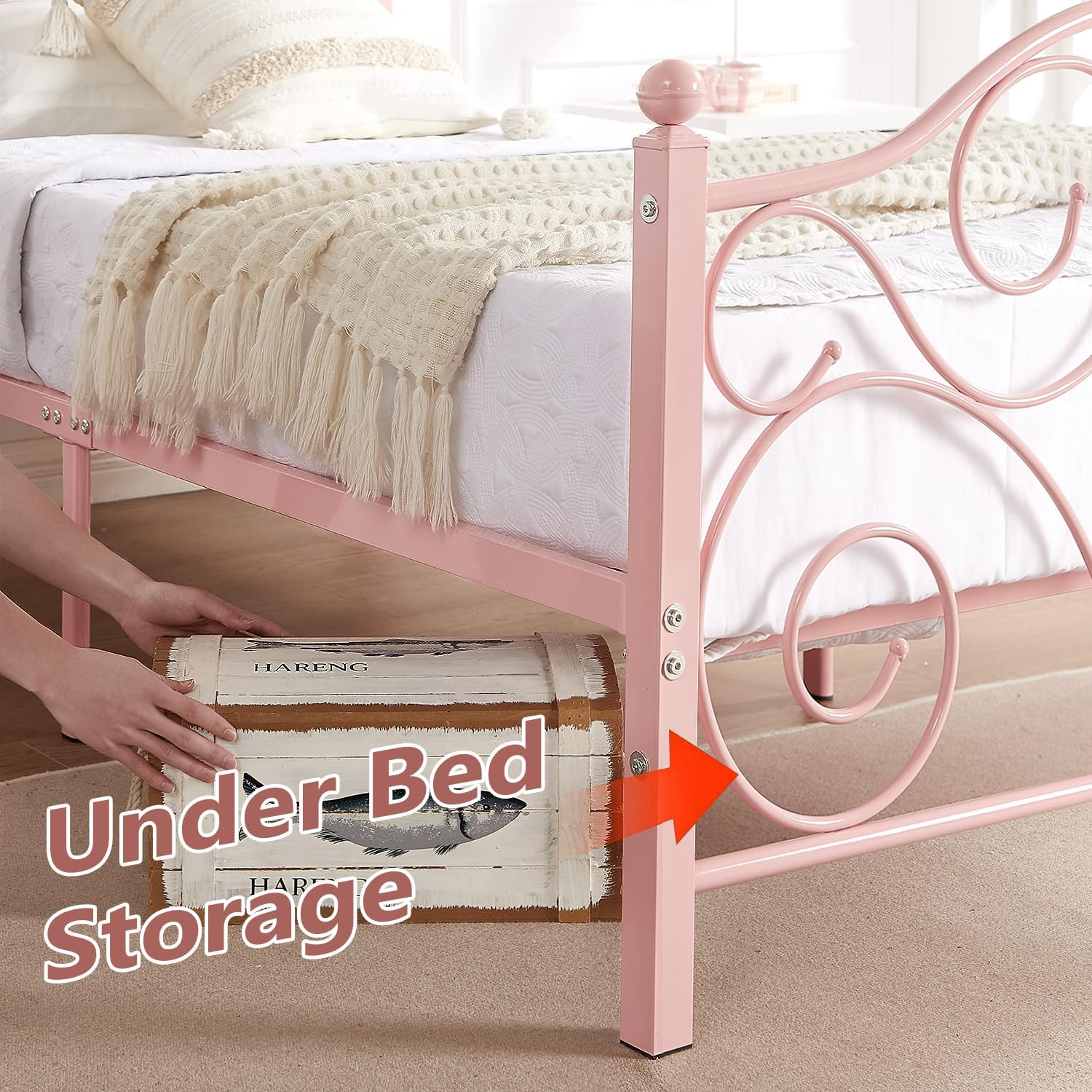 VECELO Classic Metal Bed Frame Mattress Foundation - VECELO