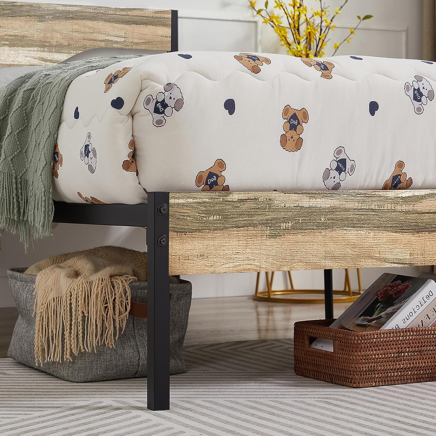 VECELO Platform Bed Frame/Mattress Foundation with Rustic Vintage Wood Headboard - VECELO