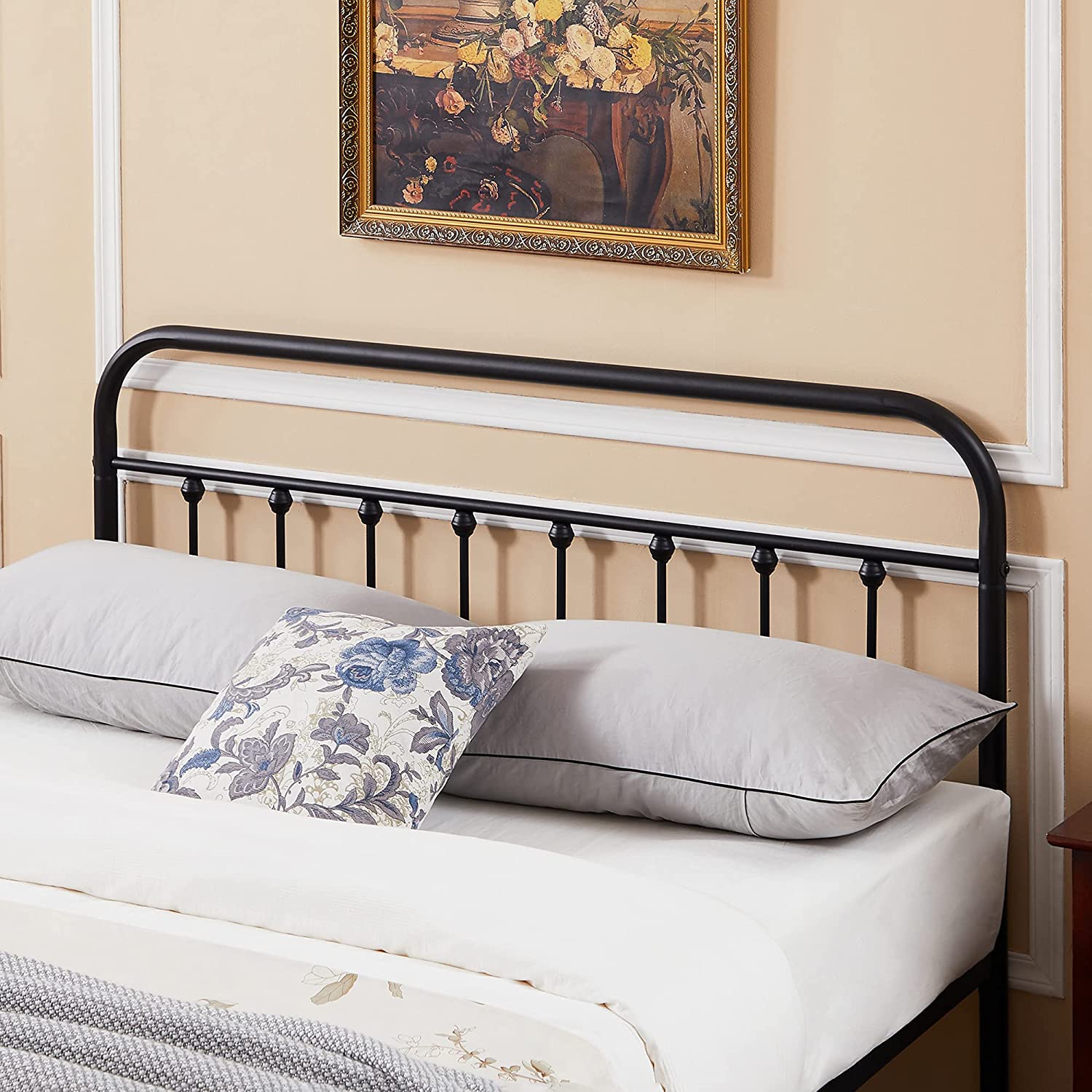 VECELO Metal Platform Bed Frame Mattress Foundation Modern&Simple Style - VECELO