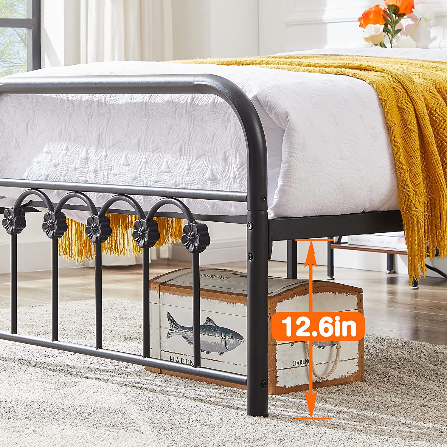 VECELO Metal Bed Frame/Mattress Foundation with Vintage Flower Headboard & Footboard - VECELO
