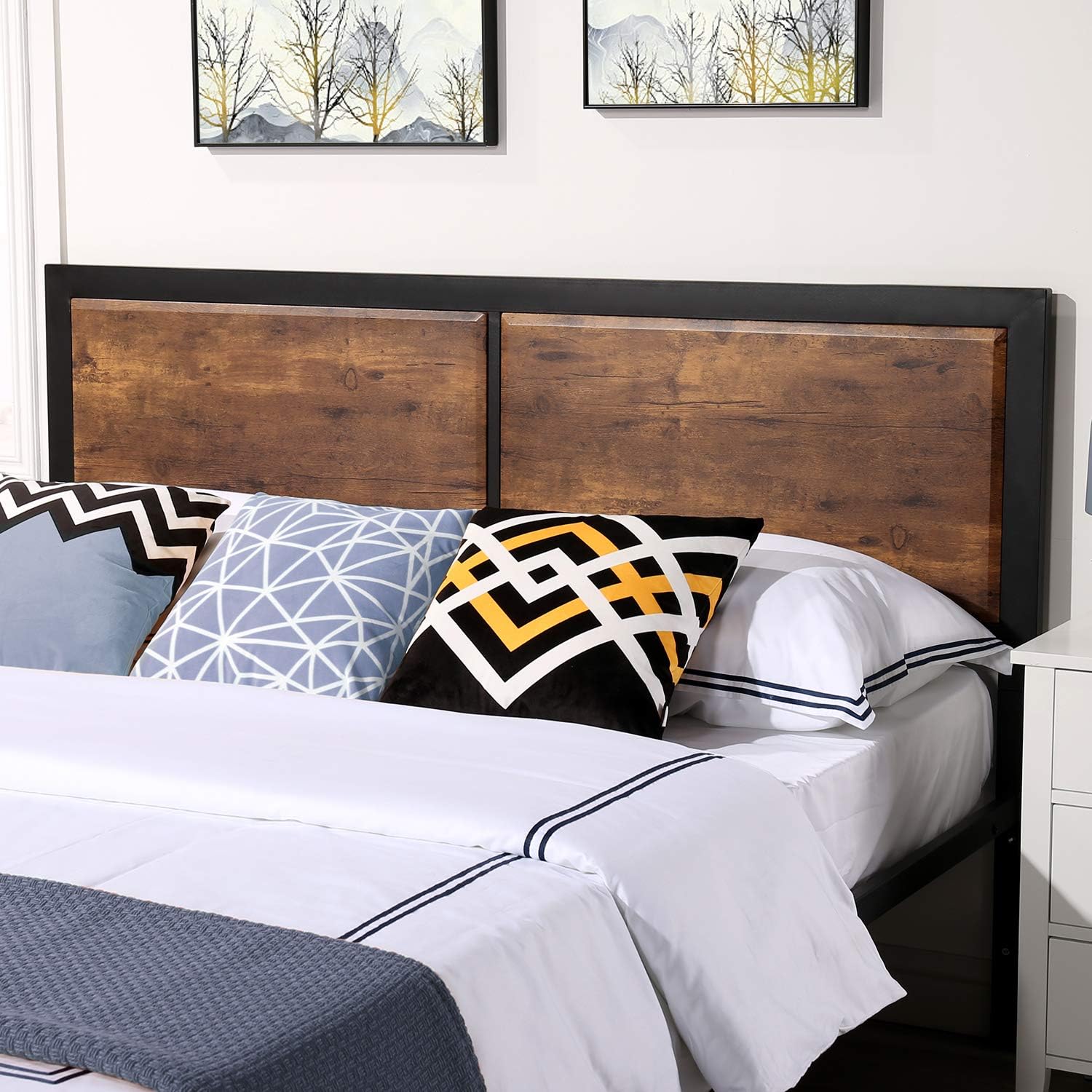 VECELO Full Platform Bed Frame with Rustic Vintage Wood Headboard