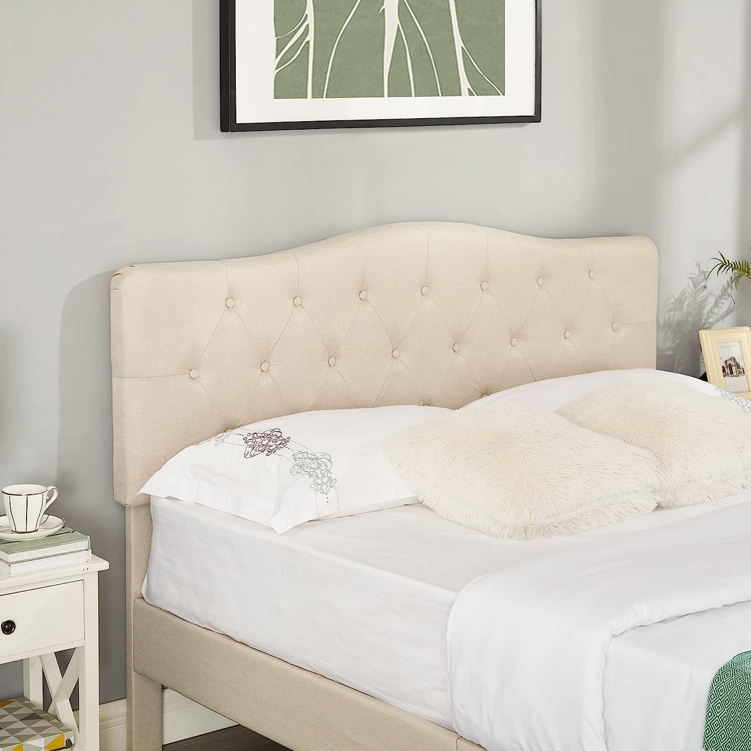 VECELO Classic Upholstered Platform Bed Frame with Diamond Stitched Cloth - VECELO