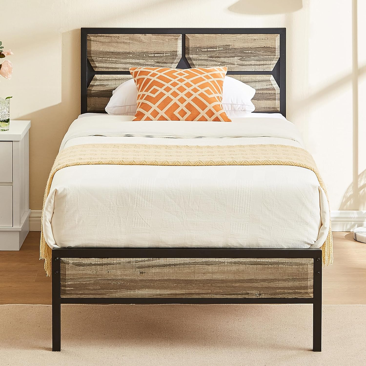 VECELO Metal Bed Frame Platform with Wooden Headboard&Footboard Mattress Foundation