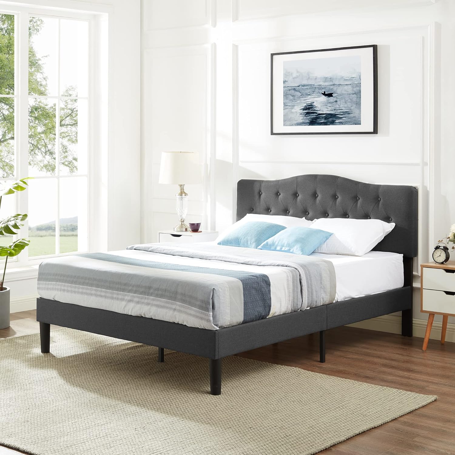 VECELO Classic Upholstered Platform Bed Frame with Diamond Stitched Cloth - VECELO