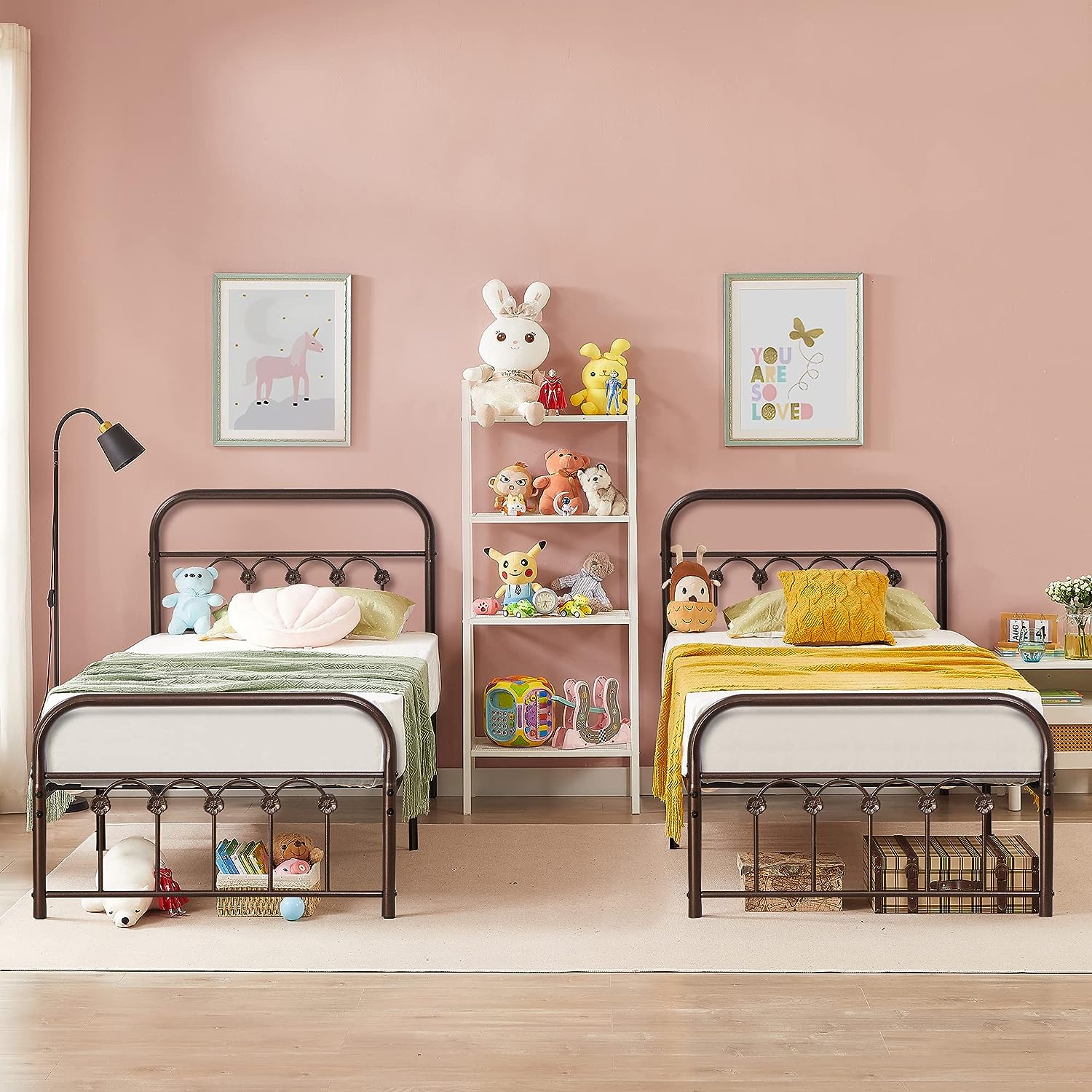 VECELO Metal Bed Frame/Mattress Foundation with Vintage Flower Headboard & Footboard