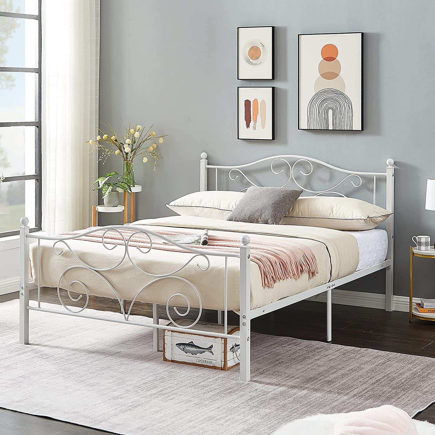 VECELO Classic Metal Bed Frame Mattress Foundation - VECELO