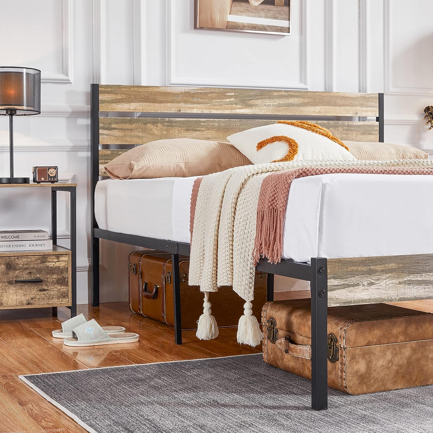 VECELO Platform Bed Frame with Rustic Vintage Wood Headboard/Strong Metal Slats Support