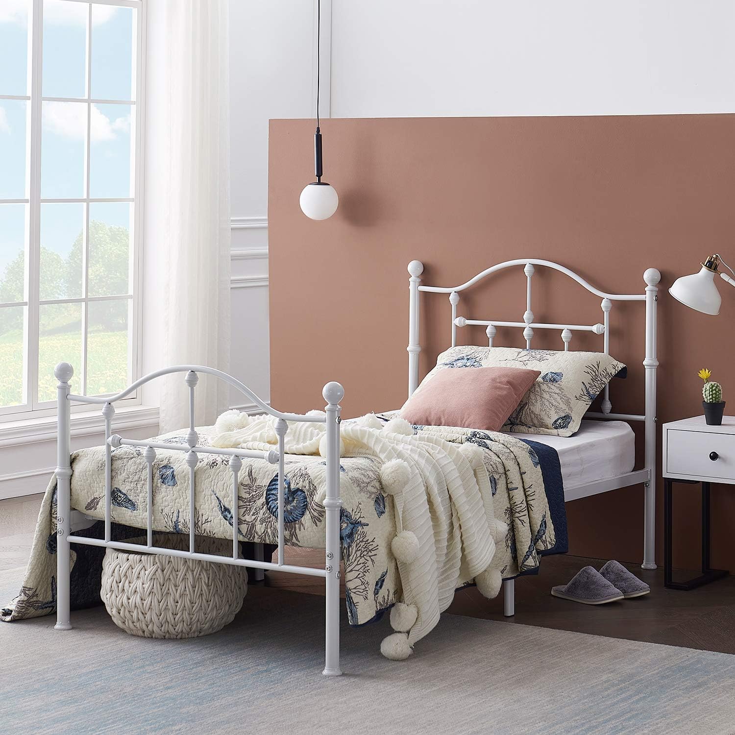 VECELO Classical Black Bed Frame Metal Platform Mattress Foundation with Headboard & Footboard - VECELO