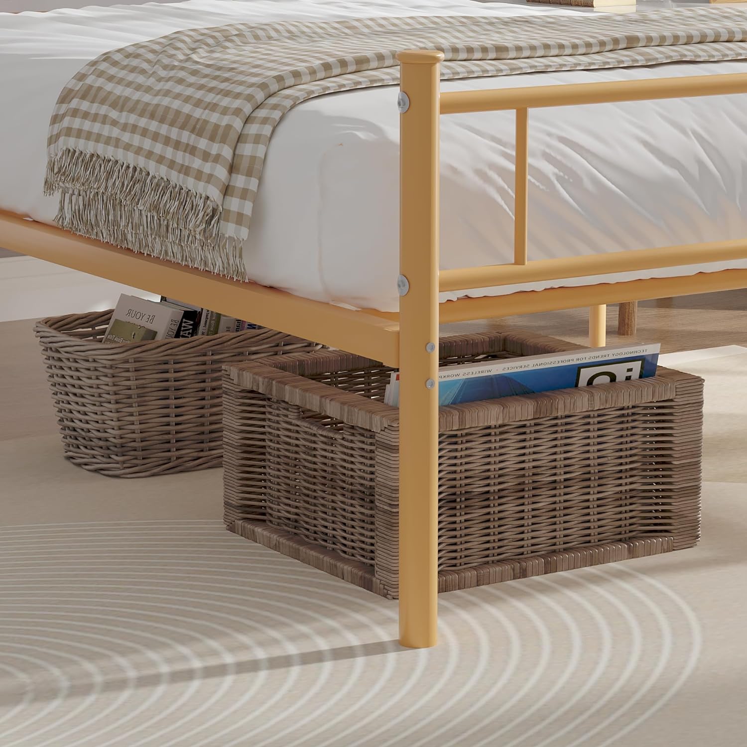 VECELO Metal Platform Bed Frame Mattress Foundation Decorative Headboard & Footboard