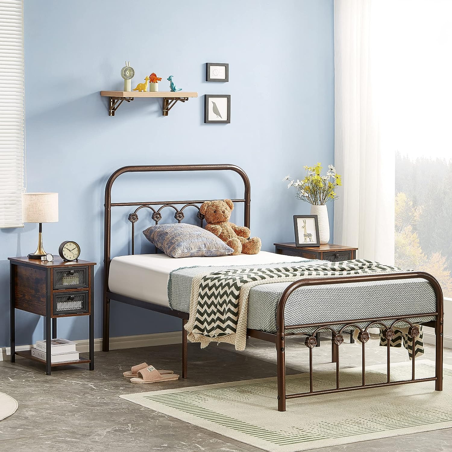 VECELO Metal Bed Frame/Mattress Foundation with Vintage Flower Headboard & Footboard