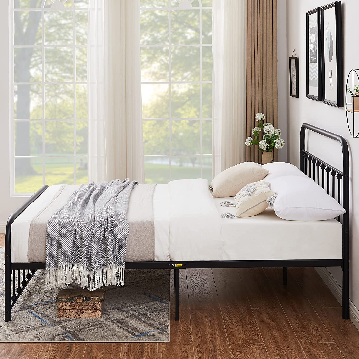 VECELO Metal Platform Bed Frame Mattress Foundation Modern&Simple Style