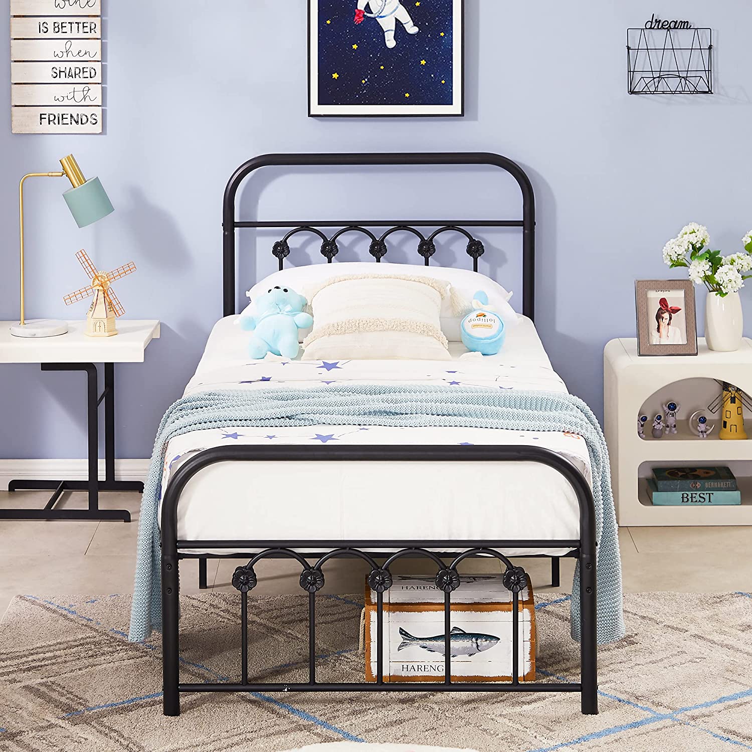 VECELO Metal Bed Frame/Mattress Foundation with Vintage Flower Headboard & Footboard