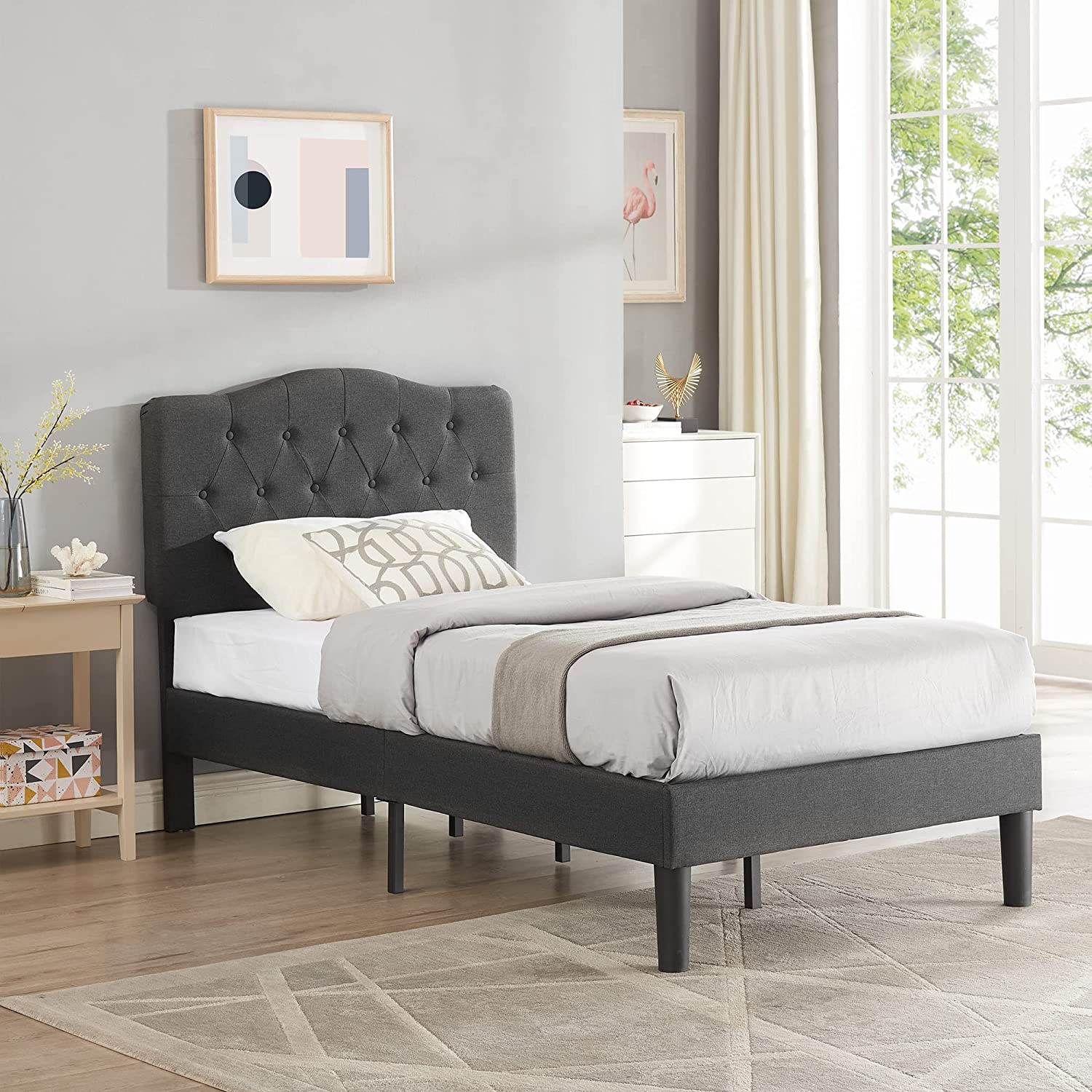 VECELO Classic Upholstered Platform Bed Frame with Diamond Stitched Cloth - VECELO